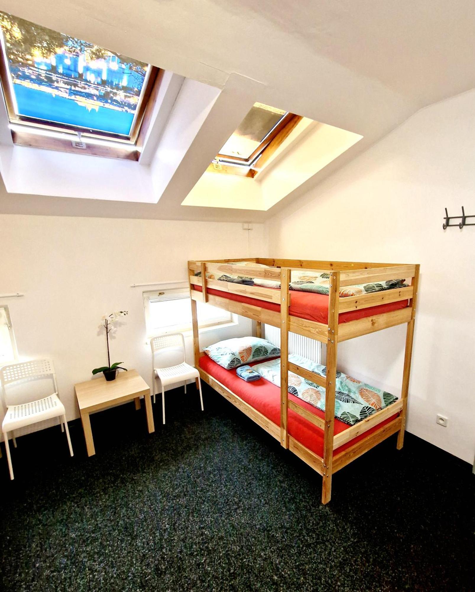 Thai Sun Hostel Prag Rum bild